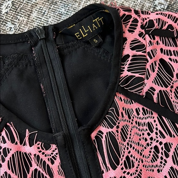 Elliatt Dress - Picture 2 of 3